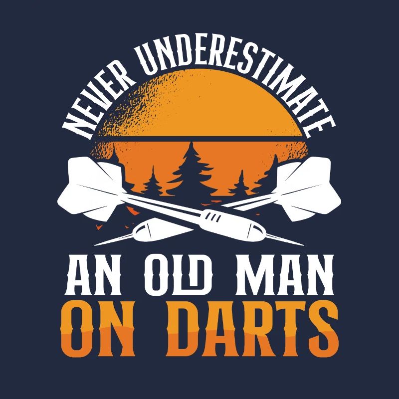 Alter Mann beim Darts mit Sonne