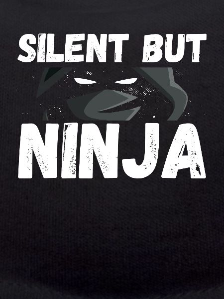 Dunkler Stiller Ninja