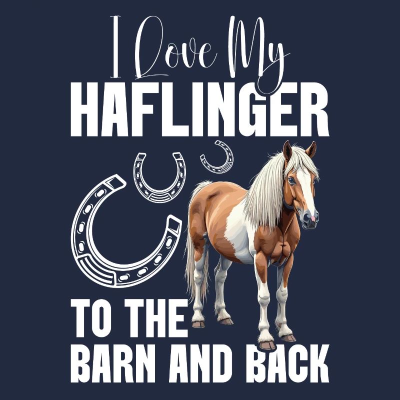 Haflinger à l’écurie et au dos du propriétaire de chevaux Equestrian