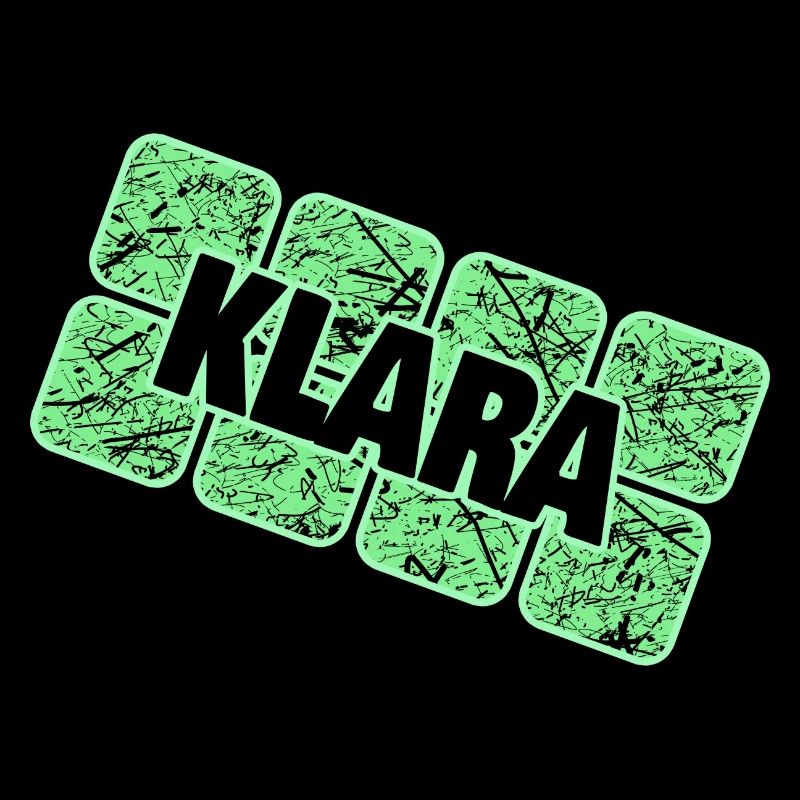 Klara en bas âge