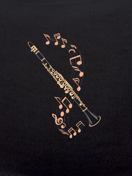 Clarinet with flowing notes