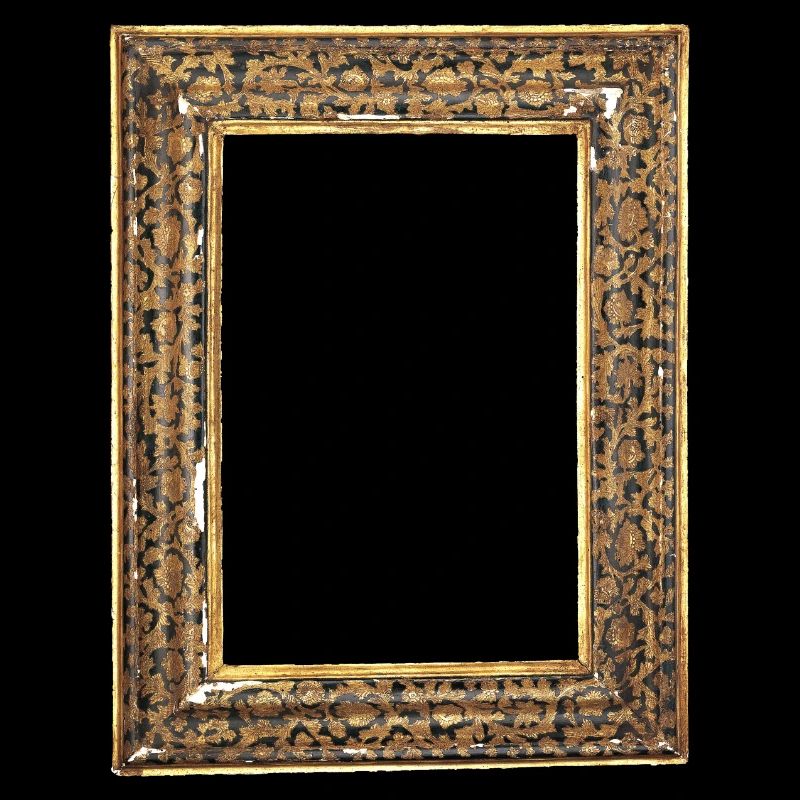 🖼️ Black Golden Picture Frame