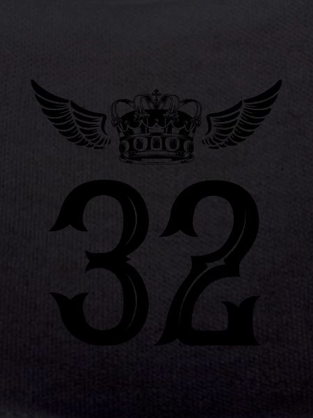 32 Number crown