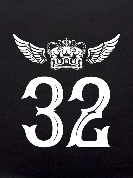32 Number crown