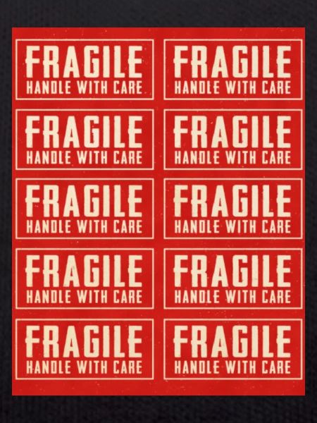 FRAGILE CHUI