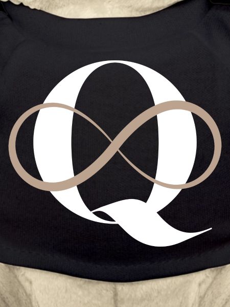 Infinite letter q