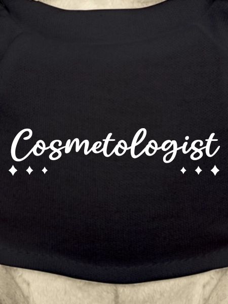 Cosmetologist | Esthéticienne
