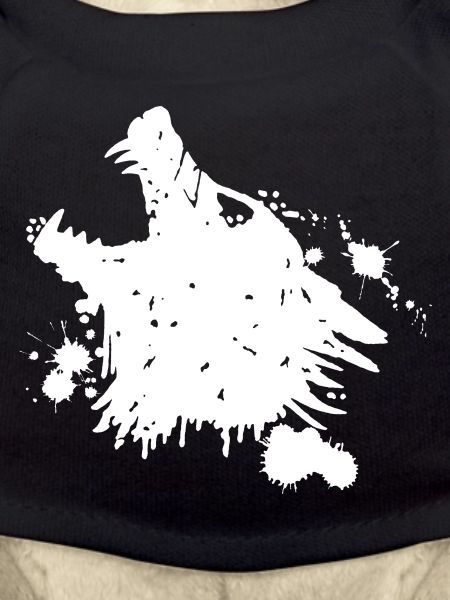 White wolf howling
