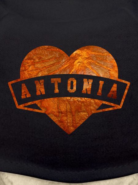 Antonia