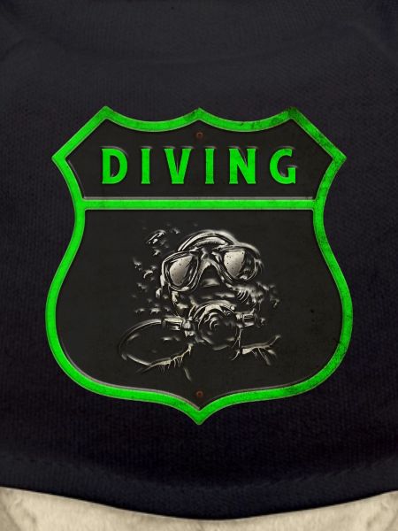 Diving Crest design