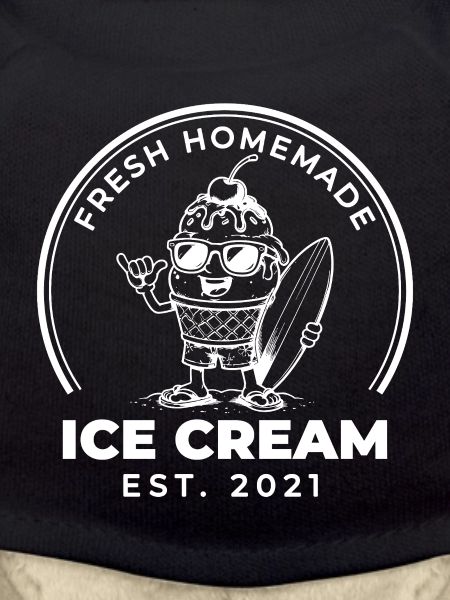 Fresh Homemade Eiscreme Surfer Style