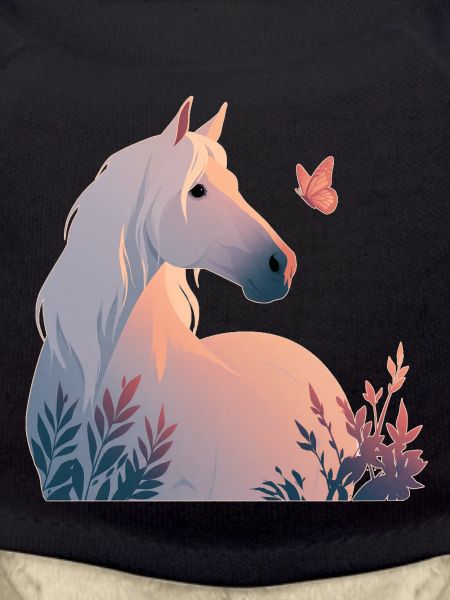 Cheval avec papillon