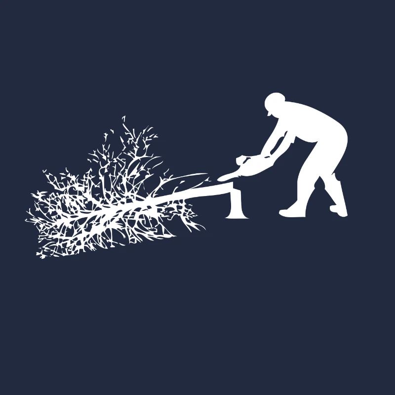 Ein Waldarbeiter fällt einen Baum