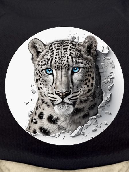 An endangered snow leopard