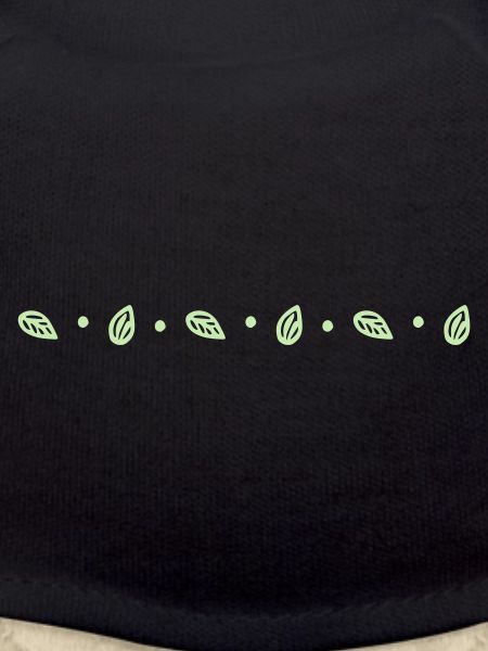 Small Leaves Line