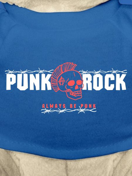 Punk Skull mit rotem Mohawk