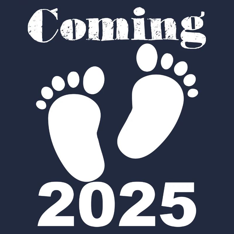 Bébé arrive en 2025, future maman en 2025, pieds de bébé
