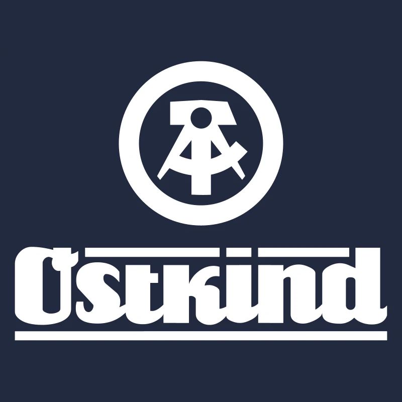 Ostkind mit DDR Logo