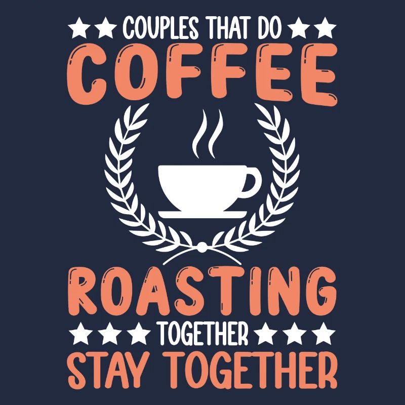 Couples qui font de la torréfaction du café ensemble