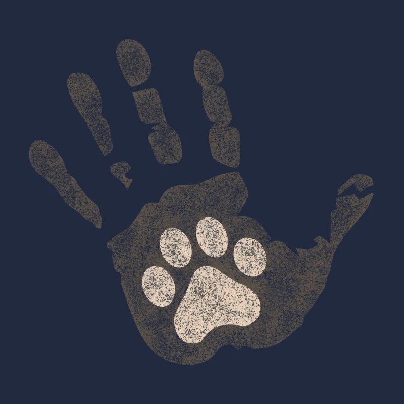 Patte de chat à la main