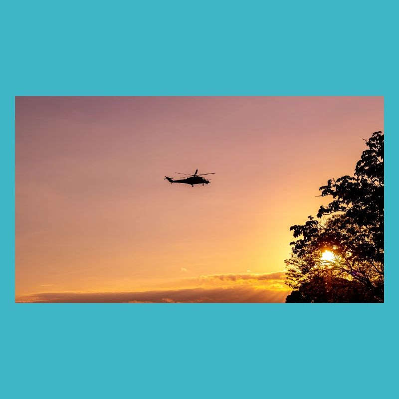 hélicoptère militaire dans le ciel