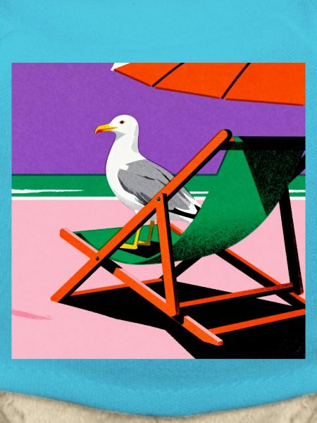 Bunter Strandstuhl und Möwe