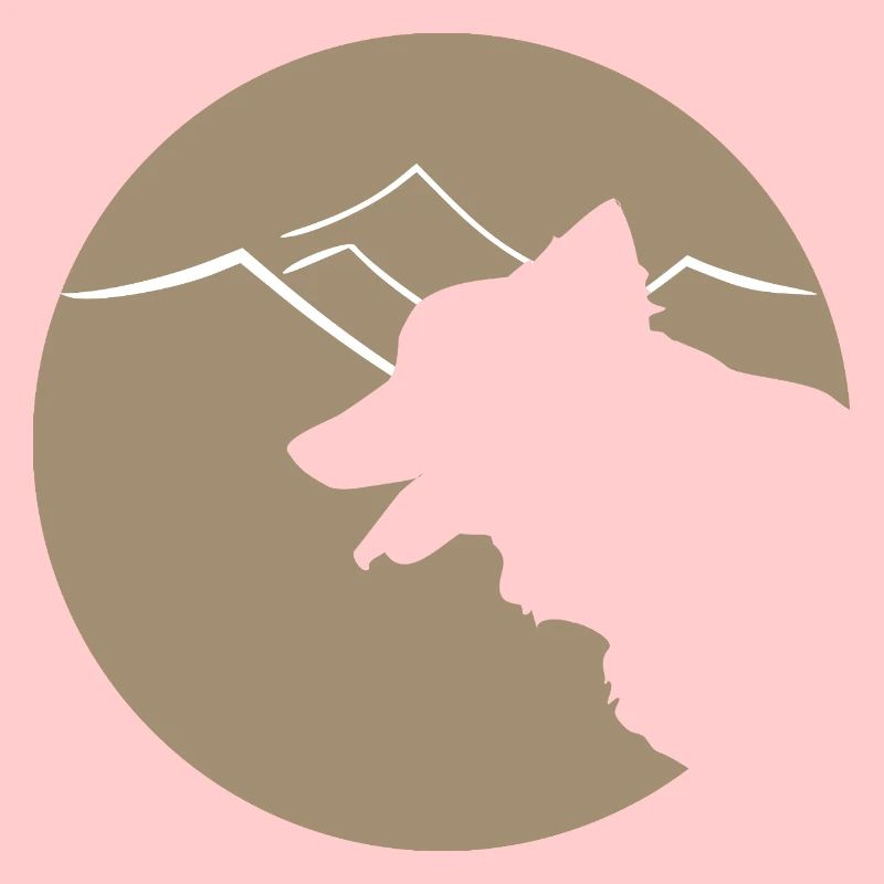 Hundsilhouette im Gebirge oder Dünen