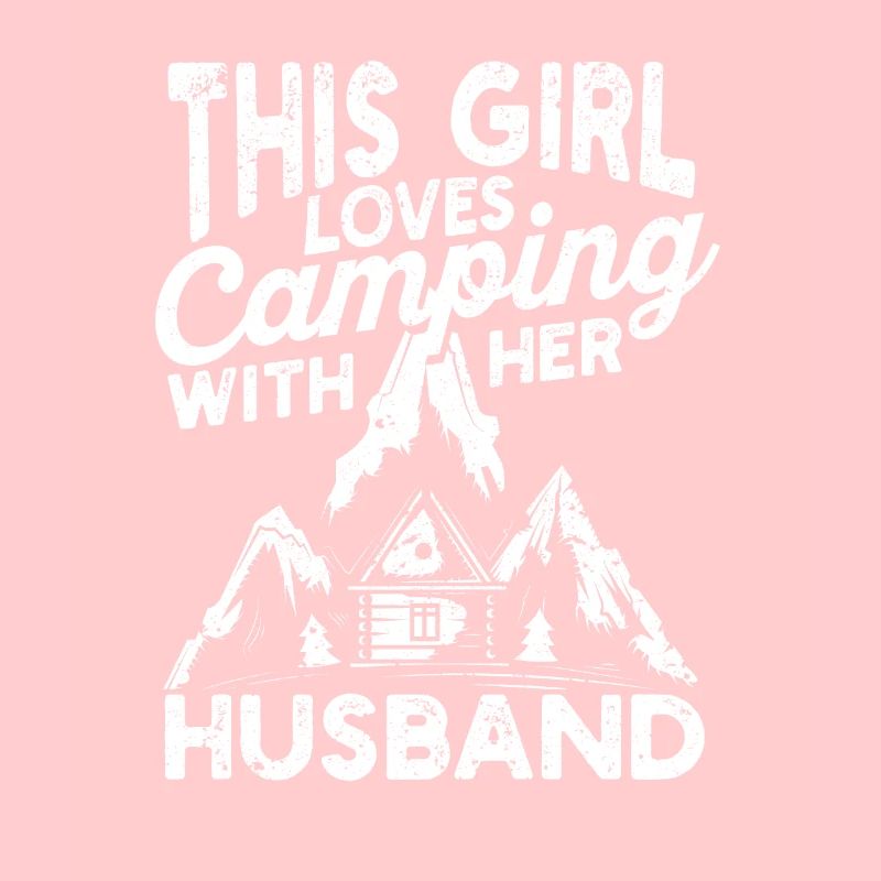 Dieses Mädchen liebt Camping mit ihrem Ehemann