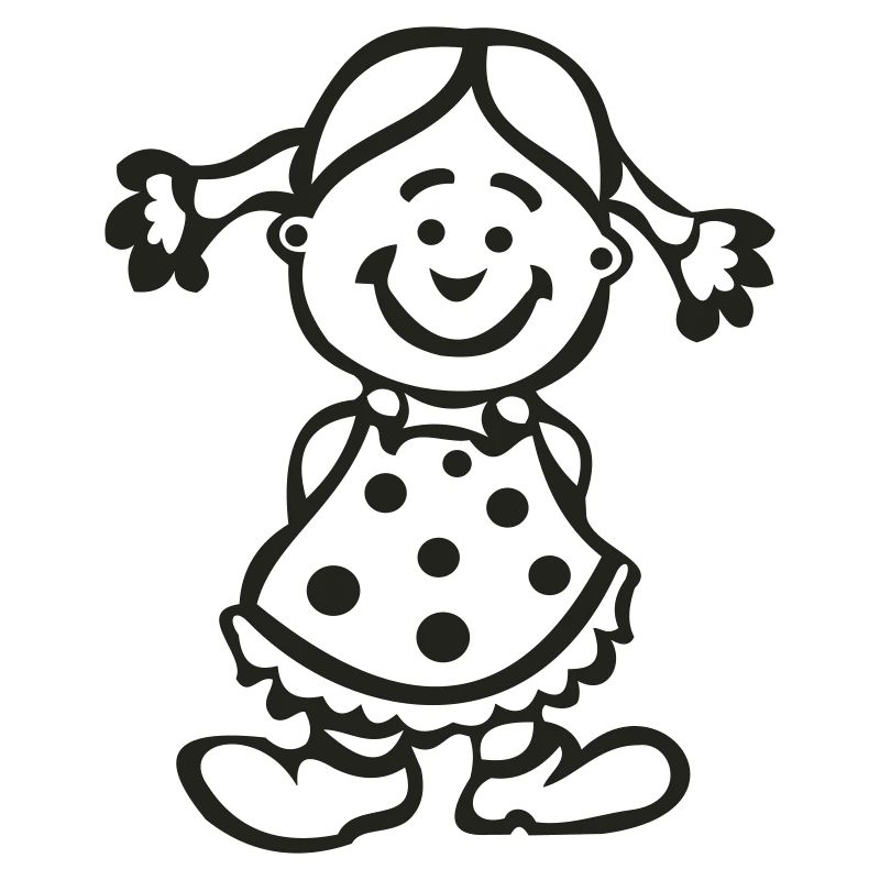 Fille joyeuse avec une robe à pois