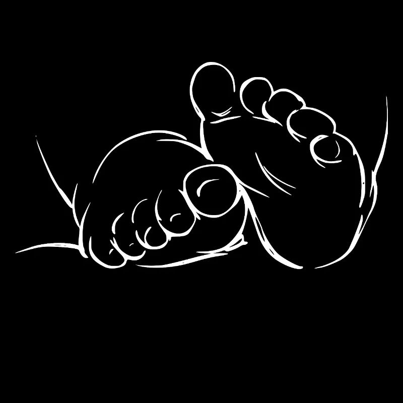 Grossesse dessinant des pieds de bébé en ligne