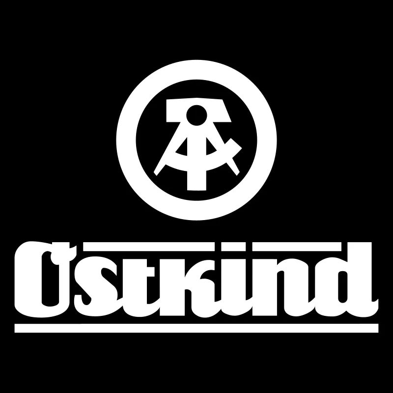 Ostkind mit DDR Logo