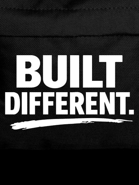 Construit différemment