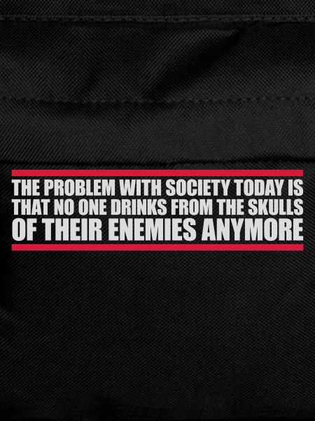 drinks from enemies skulls