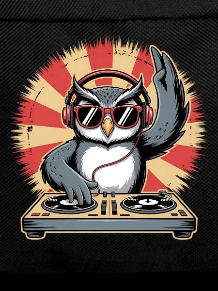 DJ Eule mit Turntables