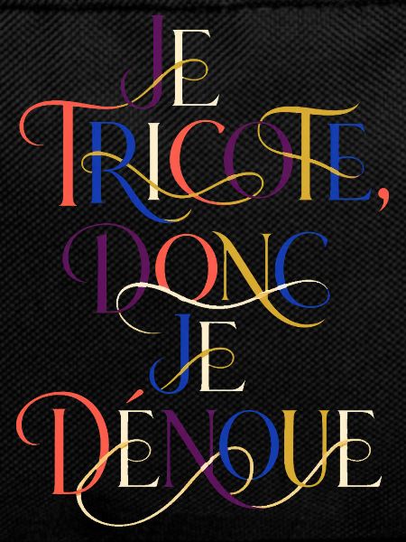 Chromatic knitting in ornamented letters