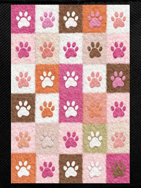 Pfotenabdruck-Patchwork-Plüschfelder