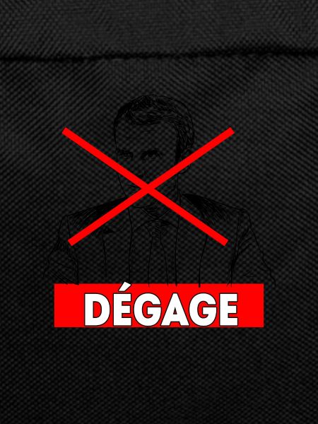 Macron dégage