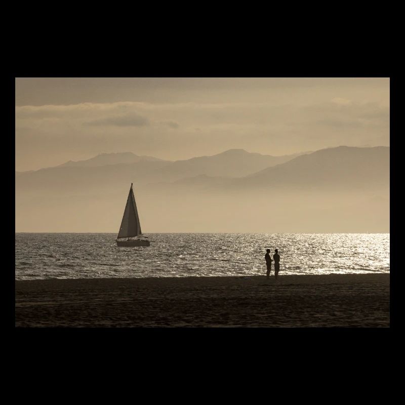 Evening atmosphere at Venice Beach