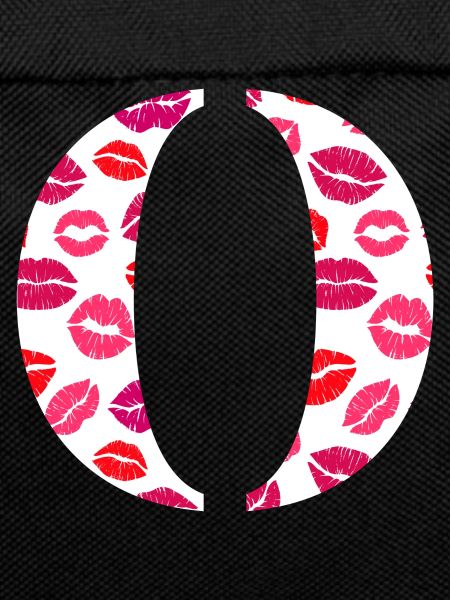 Letter o kisses