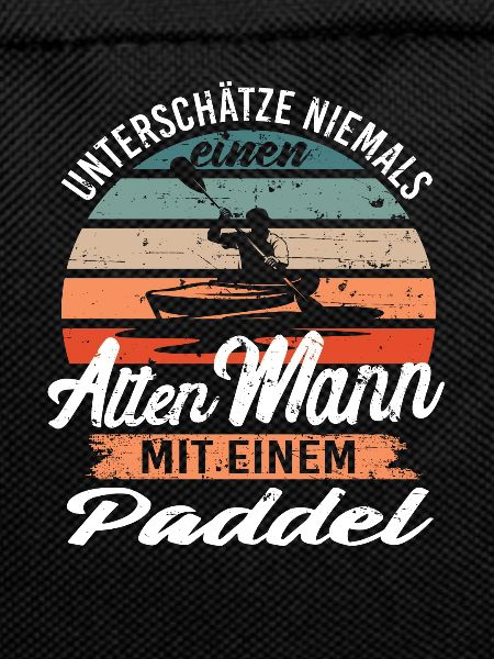 alten mann mit einem Paddel
