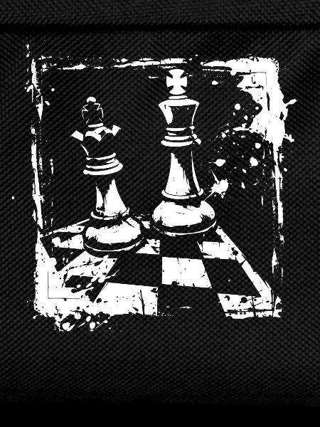 Chess queen and king