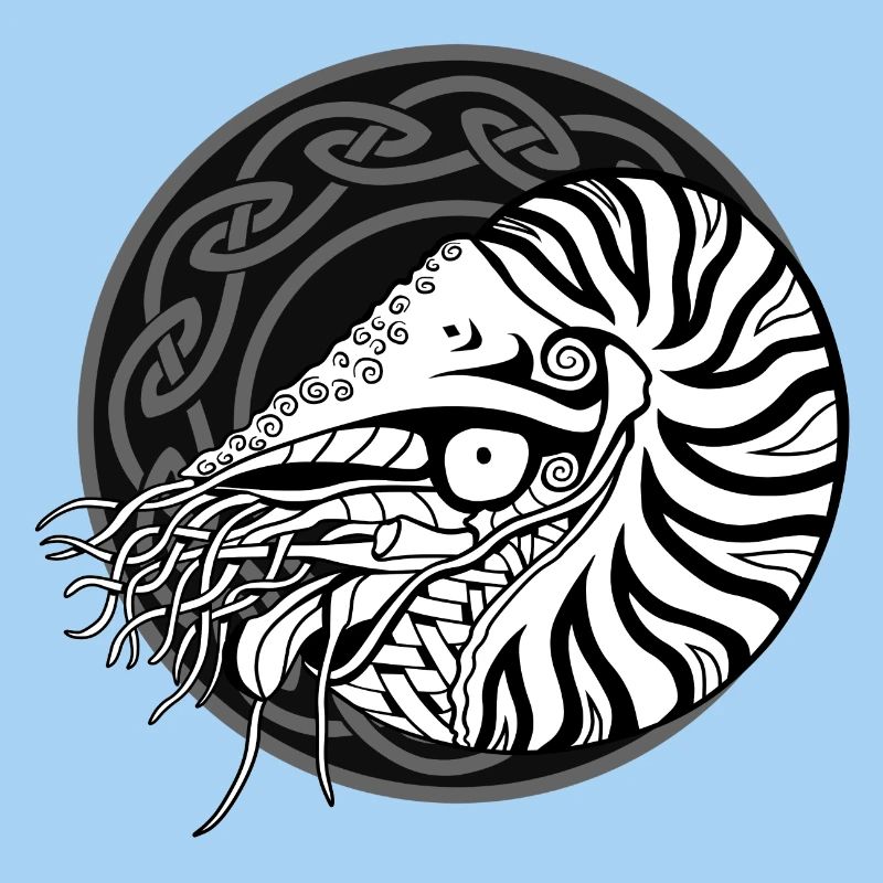 Celtic Nautilus (black / circle)