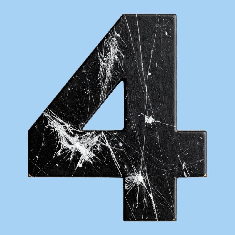 Black four-scratch pattern