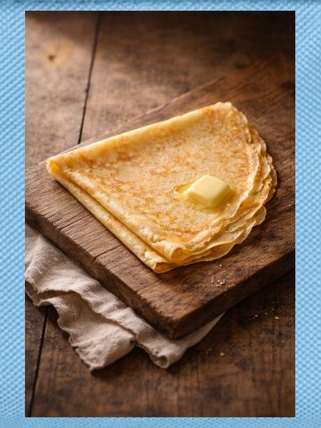 Crispy crepes with butter
