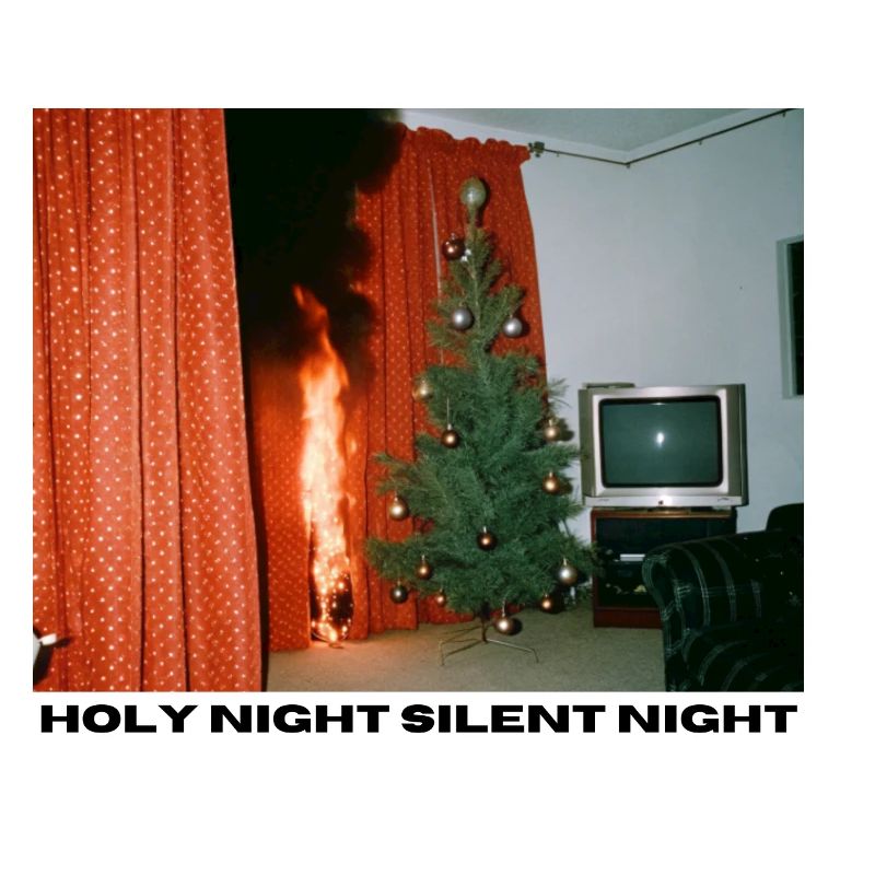 Holy Night - Brennender Weihnachtsbaum
