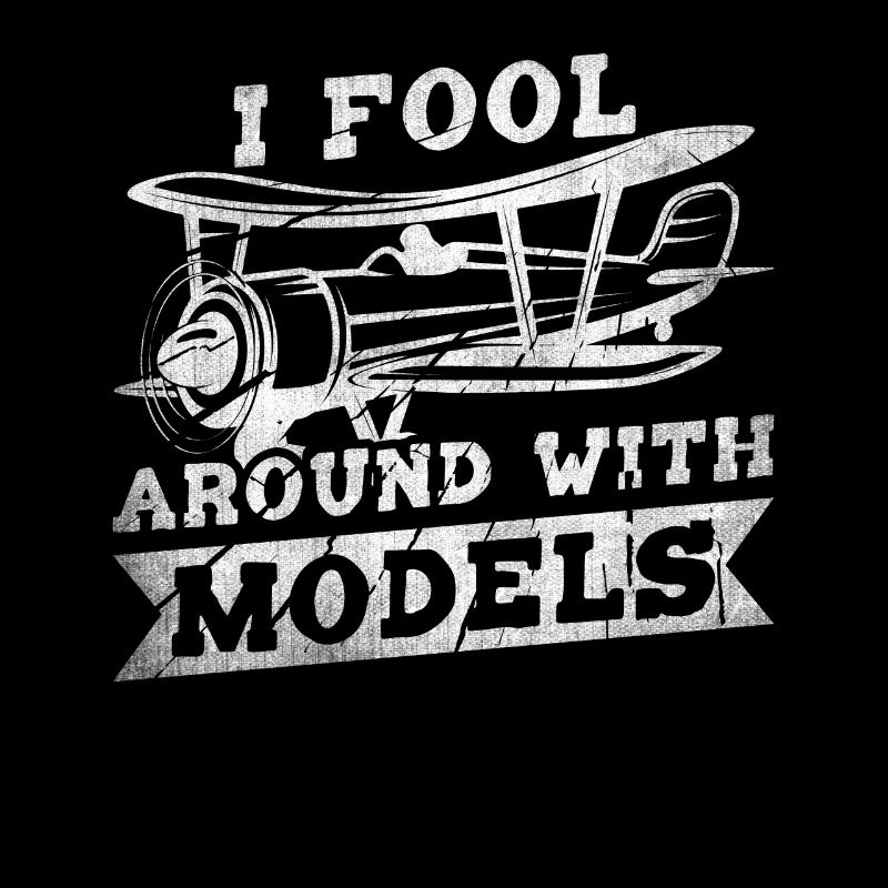 Je m’amuse avec des modèles réduits d’avion