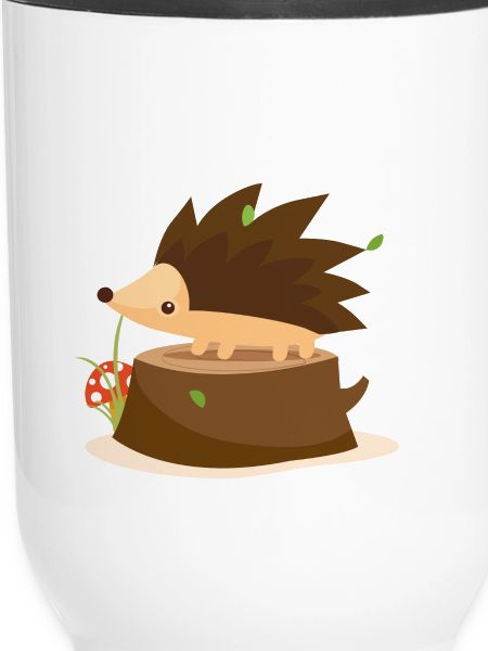 Igel auf Baumstumpf