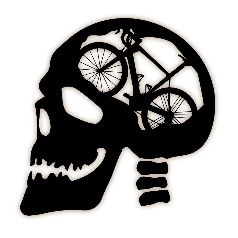 Crâne avec bicyclette à l'intérieur