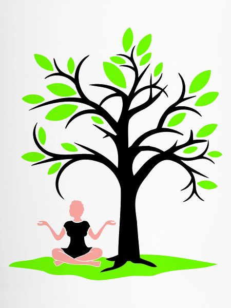 Meditasjon under treet skog trance kvinne mediterer