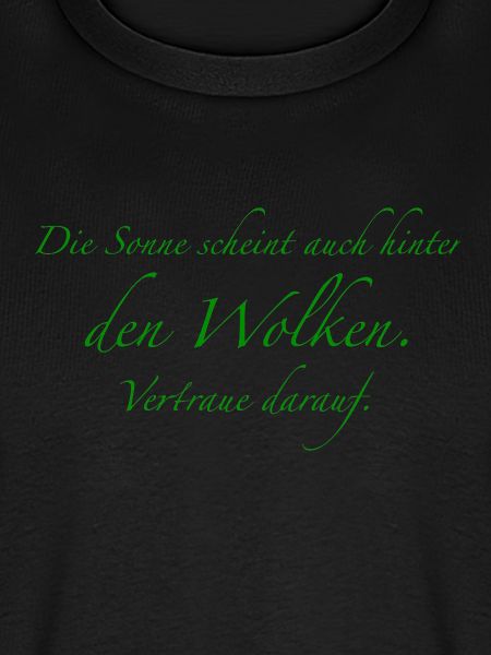 Sonnenlicht hinter Wolken Spruch